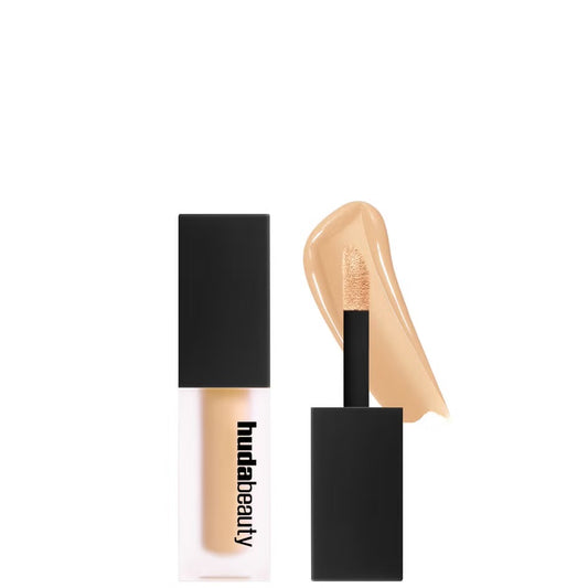 Huda Beauty Faux Filter Concealer